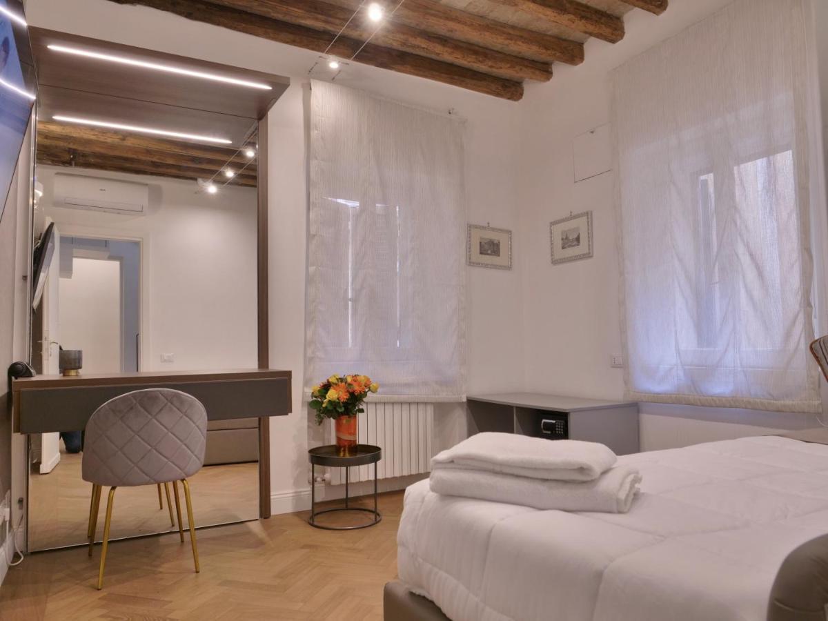 Helmirage Trevi Suite Roma Dış mekan fotoğraf